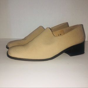 SOLD😀DONALD J PLINER Elastic LOAFERS Sz 9M